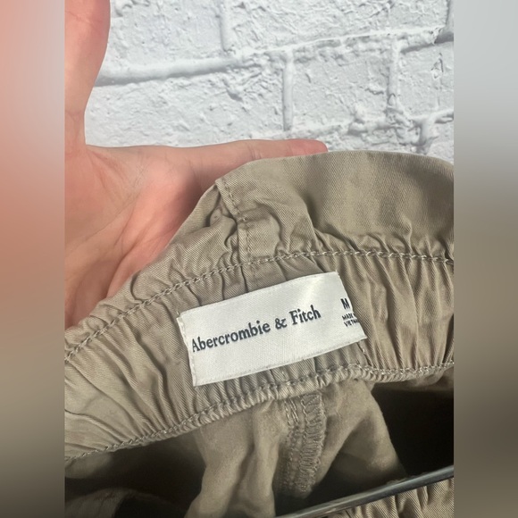 Abercrombie & Finch Drawstring paper bag khaki shorts M - Picture 3 of 4